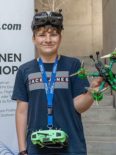 Thumbnail - Mein Praktikum bei FPV24.com