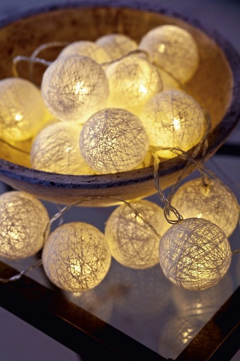 Sirius Lichterkette Bolette 20 LED 2,85 m Baumwollkugeln weiß - Thumbnail 2