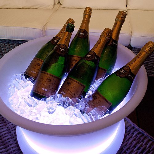 8Seasons Shining Cooler LED Farbwechsel 50 x 28cm weiß außen