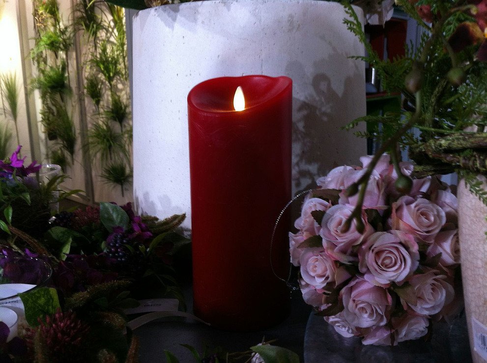 Luminara LED Kerze Echtwachs D 10 x H 13 cm bordeaux rot - Thumbnail 3