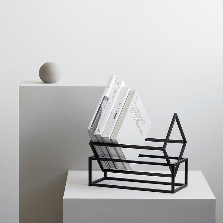 Kristina Dam Buchstütze Book Keeper Stahl schwarz - Thumbnail 2