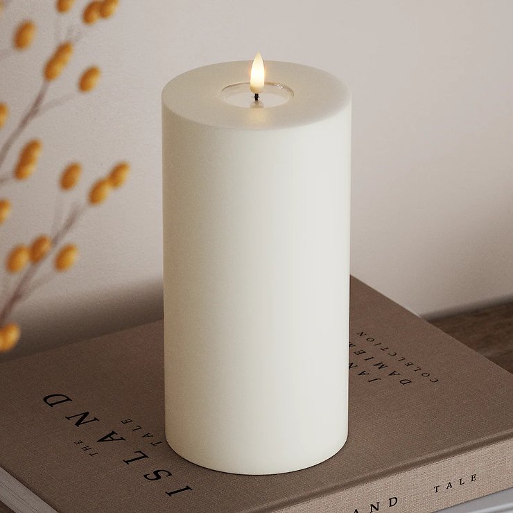 Deluxe Homeart LED svíčka z pravého vosku na dálkové ovládání 10x20 cm bílá - Thumbnail 1