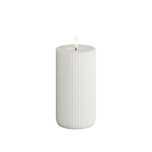Deluxe Homeart LED Kerze Echtwachs fernbedienbar 7,5x15 cm gerillt weiß