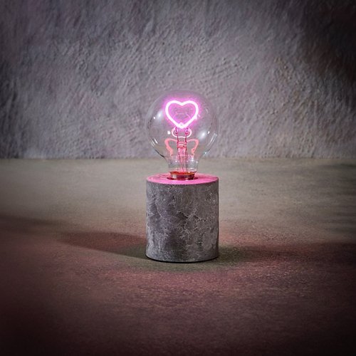 Luca Lighting Tischlampe Herz batteriebetrieben und Timer 18 cm rosa