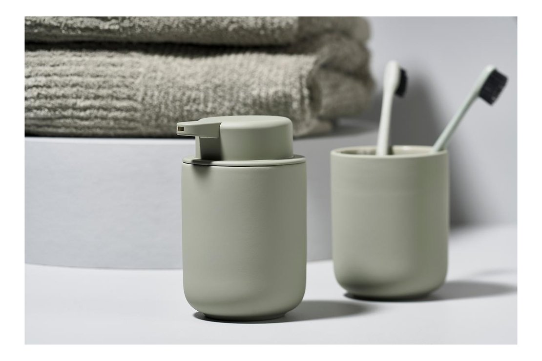 Zona Danimarca Spazzolino da denti Tazza Ume Ceramica Ume Soft Touch verde eucalipto - Thumbnail 2