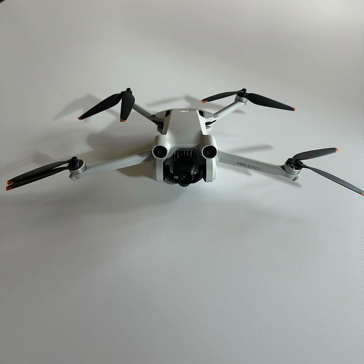 DJI Mini 3 Pro Drohne Refurbished - Thumbnail 1