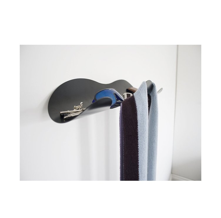 J-me wieszak na ubrania Peaks czarny - Thumbnail 3