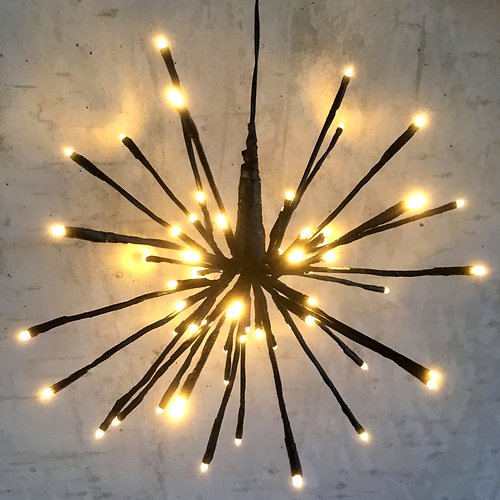 Lights4Christmas Metall-Leuchtball Sputnik 64 LED 30cm schwarz außen