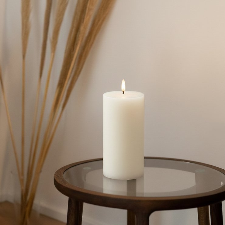 Candela Lights LED Kerze Echtwachs fernbedienbar 7,5x15 cm cream rustic - Pic 1