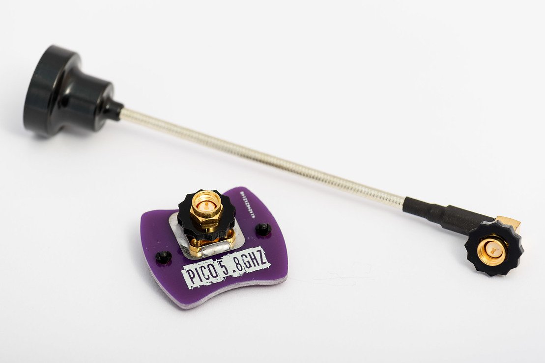 Menace Jeu d'antennes de lunettes vidéo FPV 5.8Ghz Polarised SMA - Thumbnail 4