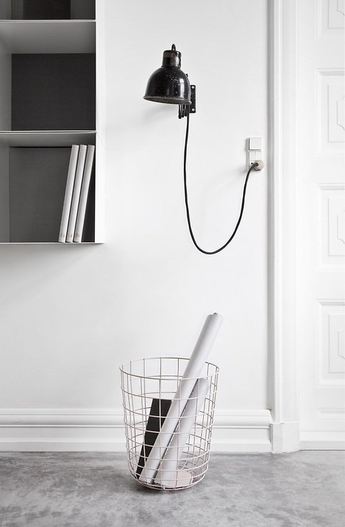 Menu Papierkorb Wire Bin 32 x 35cm weiß - Thumbnail 2