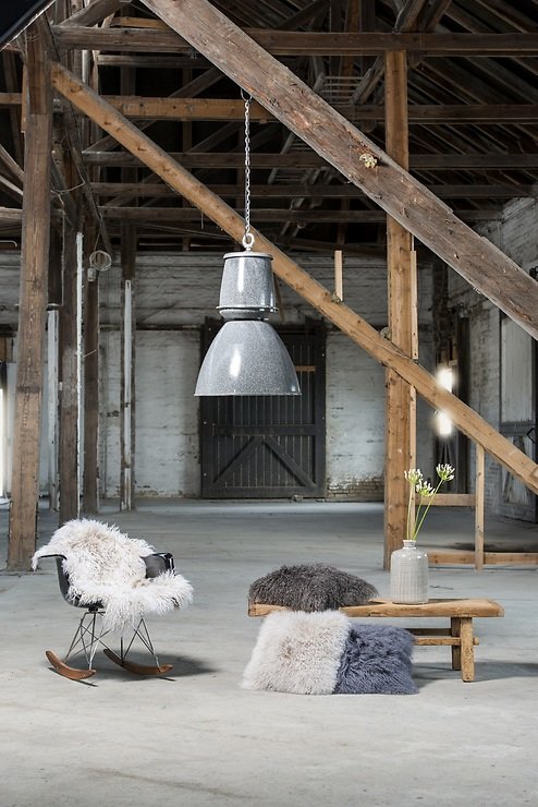 Natures Collection Kissen Tibetisches Schaffell 40 x 40 cm arctic sunrise - Thumbnail 3