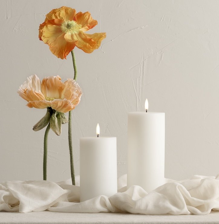 UYUNI Illuminazione LED LED Candela PILLAR 10,1 x 15 cm bianco - Thumbnail 1