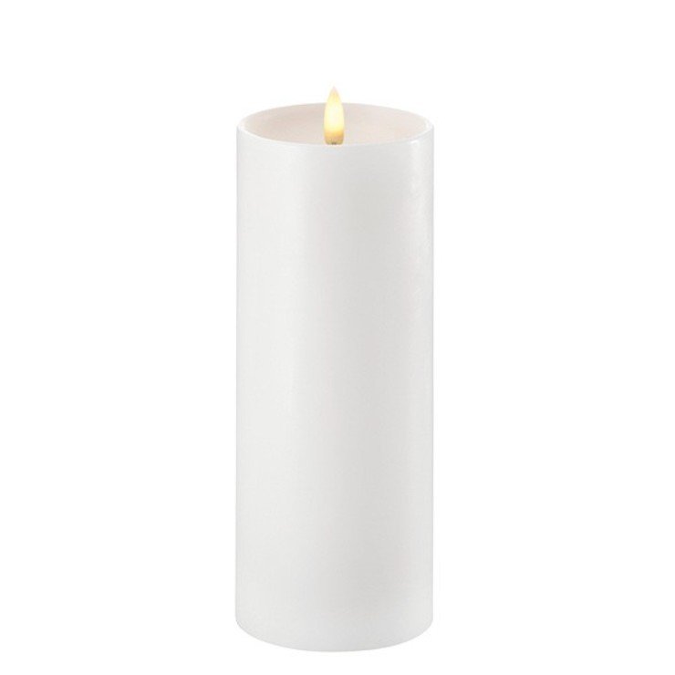 UYUNI Lighting LED Kerze PILLAR tiefer Docht 7,8 x 20 cm weiß - Pic 1
