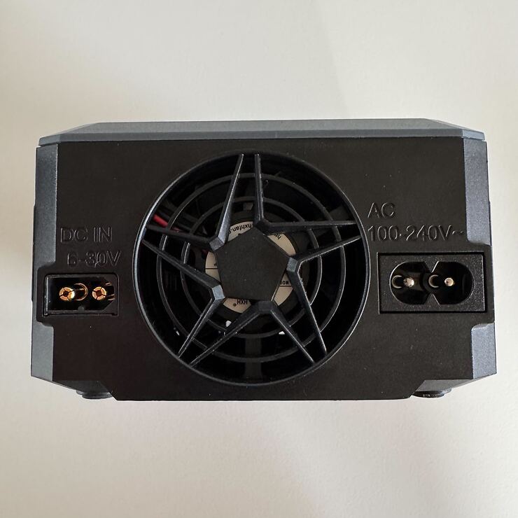 SkyRC S100 Neo Charger Charger LiPo 1-6s 10A 100W AC B-Ware - Thumbnail 3