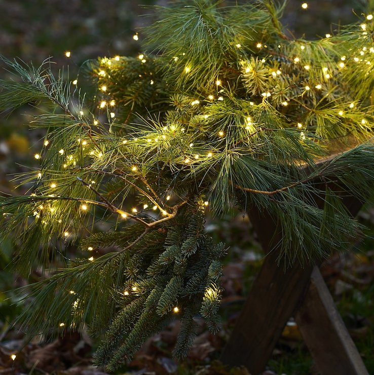 Sirius Lichterkette Knirke 350 LED warmweiß an 15 Metallsträngen grün außen - Thumbnail 4