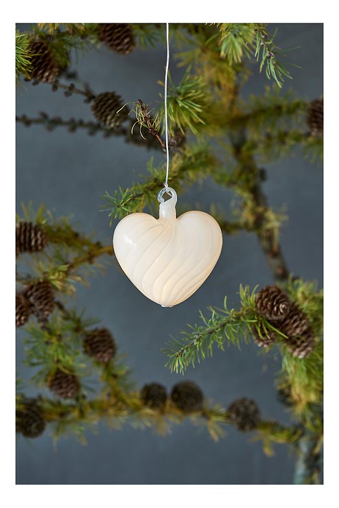 Sirius LED Leuchtherz Heaven Heart 8 cm Batterie 5 LED Glas weiß - Thumbnail 1