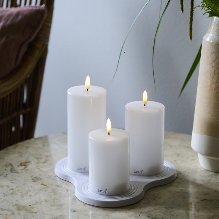 Sirius LED Kerzen Sille 3er Set 7,5cm wiederaufladbar weiß + Multicharger - Thumbnail 1
