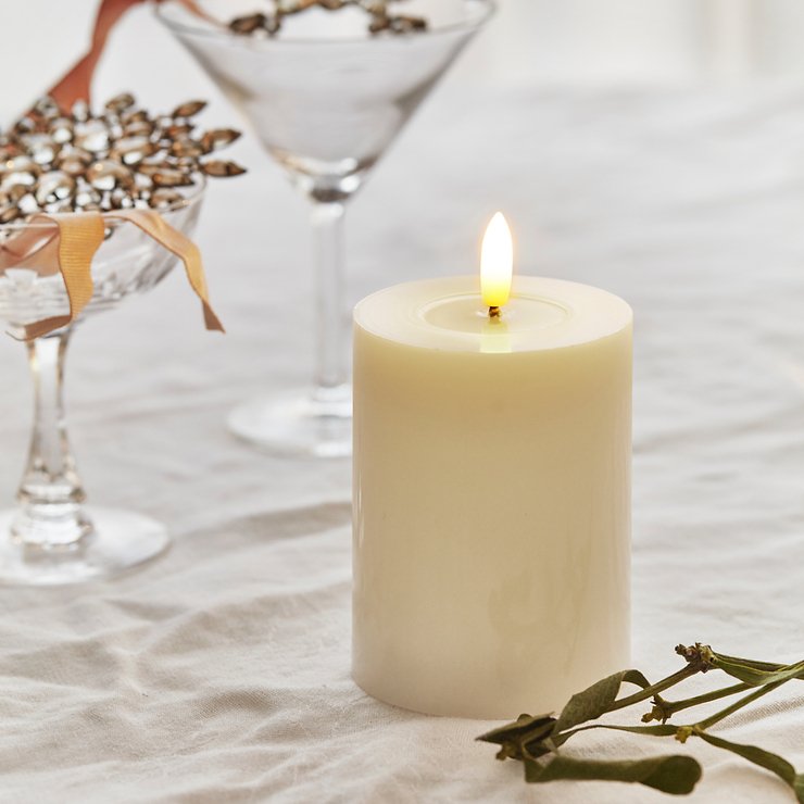 Świeca LED Sirius Sille lakier 10 cm kość słoniowa - Thumbnail 1