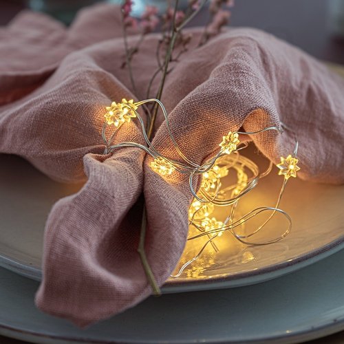 Sirius Lichterkette Silke 40 LED Blumen 3,9 m batteriebetrieben innen