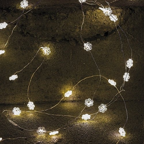Sirius light chain Nynne 40 LED snowflakes battery operated indoor 3,9m