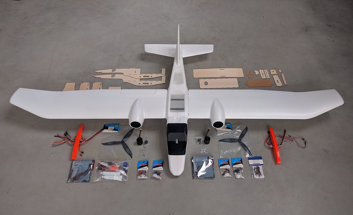 Skywalker WALL-E 2000 FPV Flugzeug Plug and Play - Thumbnail 1