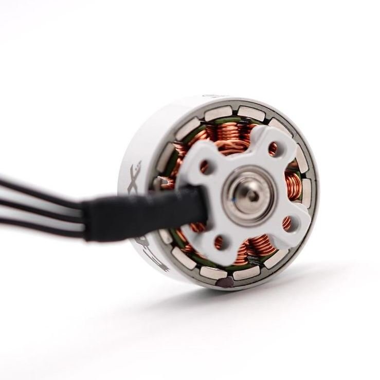 ETHIX MR STEELE Stout FPV Motor V4 1750 KV 6S White - Thumbnail 3
