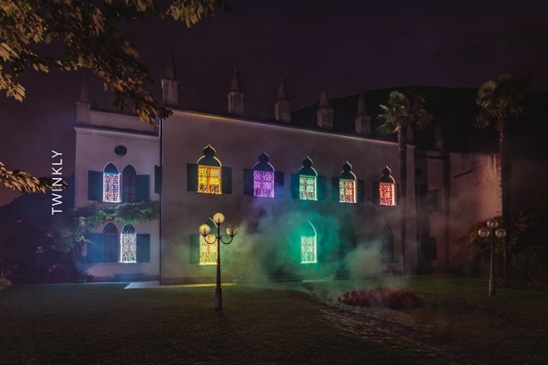 Tenda luminosa a cortina scintillante 210 LED bianco caldo e multicolore per esterni 1 x 2,1m trasparente - Thumbnail 4