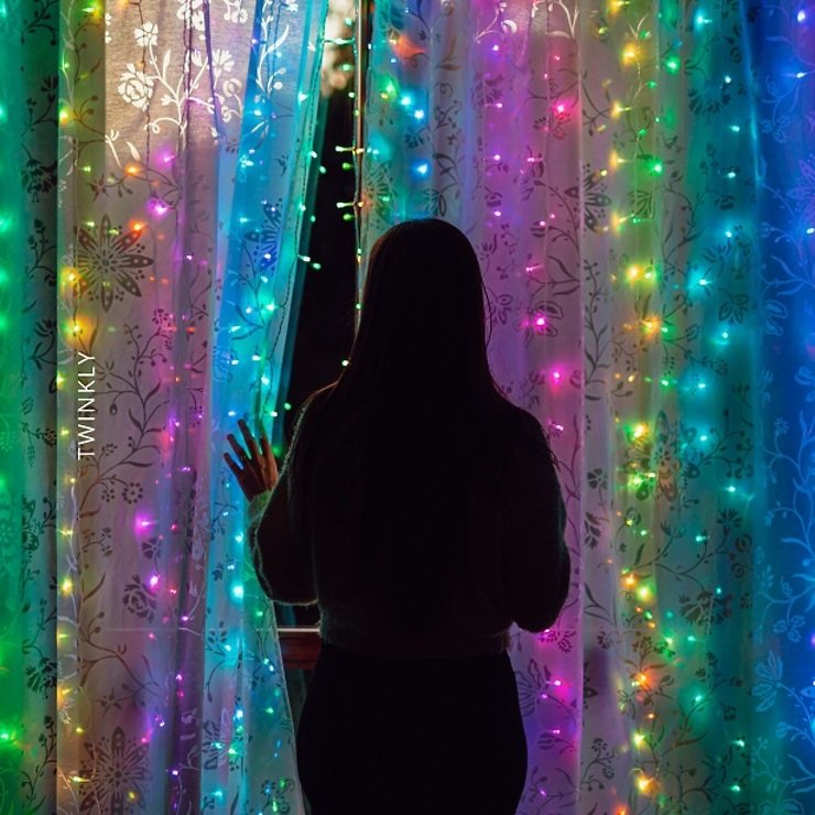 Tenda luminosa a cortina scintillante 210 LED bianco caldo e multicolore per esterni 1 x 2,1m trasparente - Thumbnail 2